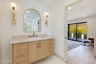 2212 E Cinnabar Ave, Phoenix, AZ 85028 - Photo 20