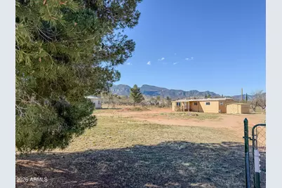 5254 S Santa Claus Avenue, Sierra Vista, AZ 85650 - Photo 2