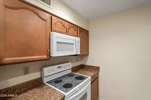 17445 N Boswell Blvd, Sun City, AZ 85373 - Photo 12