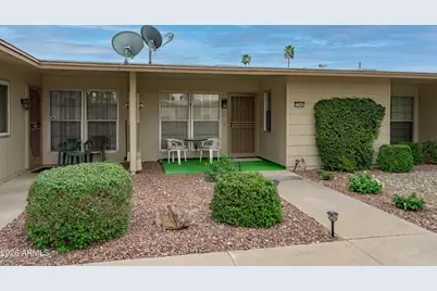 17445 N Boswell Boulevard, Sun City, AZ 85373 - Photo 2