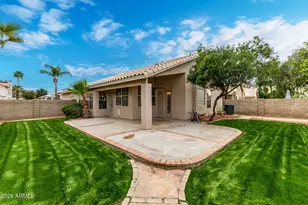 1862 W Wildhorse Dr, Chandler, AZ 85286 - Photo 2