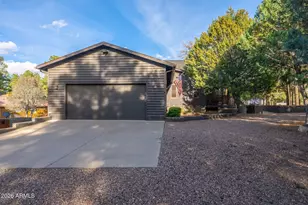 2214 Mountain Lion Ln, Overgaard, AZ 85933 - Photo 8