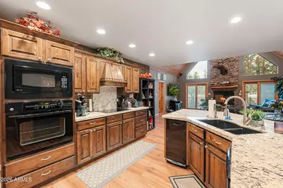 2214 Mountain Lion Lane, Overgaard, AZ 85933 - Photo 32