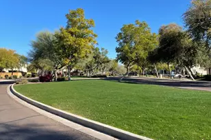 1940 W Faria Ln, Phoenix, AZ 85023 - Photo 4