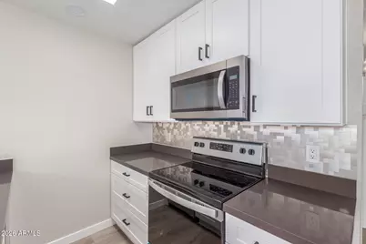 8888 N 47th Avenue #212, Glendale, AZ 85302 - Photo 4