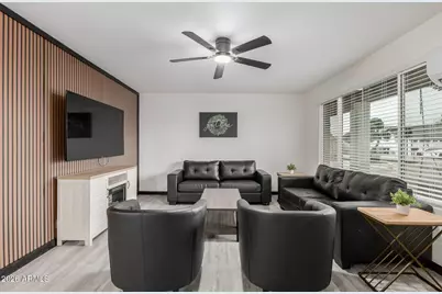 2117 W Kimberly Way, Phoenix, AZ 85027 - Photo 12