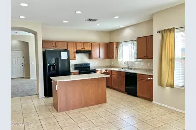 22183 W Shadow Drive, Buckeye, AZ 85326 - Photo 6