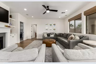 417 E Frances Lane, Gilbert, AZ 85295 - Photo 10