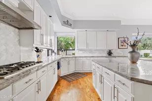 4647 E Garnet Cir, Mesa, AZ 85206 - Photo 8