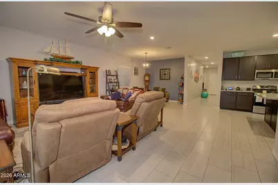 642 E Emerald Drive, Casa Grande, AZ 85122 - Photo 8