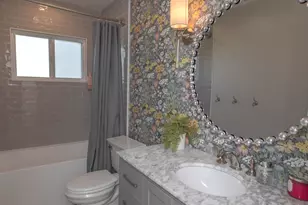 4330 E Mitchell Dr, Phoenix, AZ 85018 - Photo 34