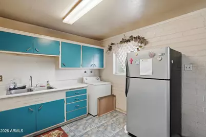 3016 N 35th Drive, Phoenix, AZ 85019 - Photo 18