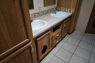 5750 E Wade Ln, Hereford, AZ 85615 - Photo 10