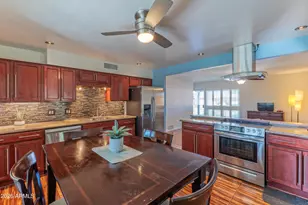 1317 E Lawrence Ln, Phoenix, AZ 85020 - Photo 10