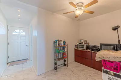 1317 E Lawrence Lane, Phoenix, AZ 85020 - Photo 6