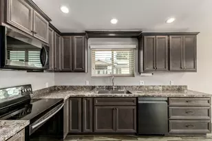 7619 W Surrey Ave, Peoria, AZ 85381 - Photo 10