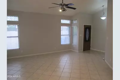 261 W Verano Place, Gilbert, AZ 85233 - Photo 4