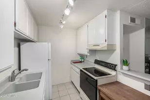 5525 E Thomas Rd, Phoenix, AZ 85018 - Photo 10