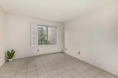 5525 E Thomas Road #M16, Phoenix, AZ 85018 - Photo 18