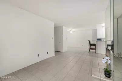 5525 E Thomas Road #M16, Phoenix, AZ 85018 - Photo 6