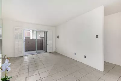 5525 E Thomas Road #M16, Phoenix, AZ 85018 - Photo 12