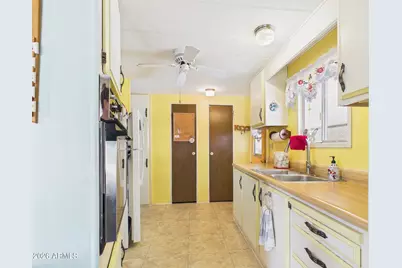 44 S Hawes Road #C7, Mesa, AZ 85208 - Photo 6