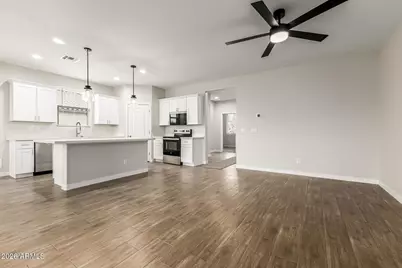 1636 E Jardin Place, Casa Grande, AZ 85122 - Photo 10