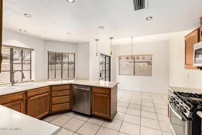 2045 N Sunset Drive, Chandler, AZ 85225 - Photo 14