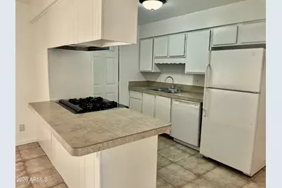 949 W Parkway Boulevard, Tempe, AZ 85281 - Photo 4