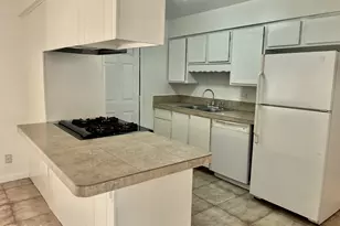 949 W Parkway Blvd, Tempe, AZ 85281 - Photo 4