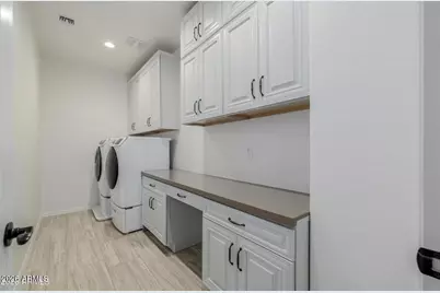 2931 E Madison Vistas Drive, Phoenix, AZ 85016 - Photo 32