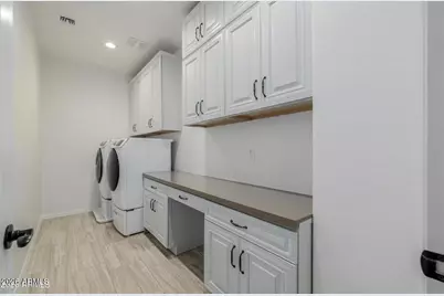 2931 E Madison Vistas Drive, Phoenix, AZ 85016 - Photo 32