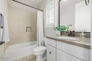 2931 E Madison Vistas Dr, Phoenix, AZ 85016 - Photo 28