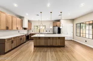 6425 W Crocus Dr, Glendale, AZ 85306 - Photo 14