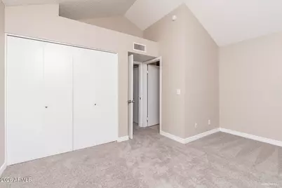 4850 E Kachina Trail #4, Phoenix, AZ 85044 - Photo 12