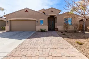 1317 E Eucalyptus Ln, San Tan Valley, AZ 85143 - Photo 2