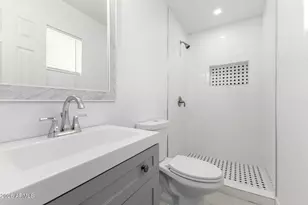 2921 W Solano Dr S, Phoenix, AZ 85017 - Photo 8