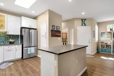 3221 N 37th Street #10, Phoenix, AZ 85018 - Photo 10