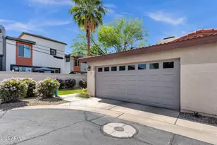 3221 N 37th St, Phoenix, AZ 85018 - Photo 2