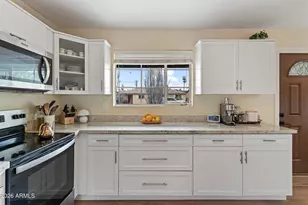 2314 W Pinchot Ave, Phoenix, AZ 85015 - Photo 10