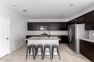 17486 W Via De Luna Dr, Surprise, AZ 85387 - Photo 10