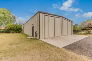 10401 W Avalon Dr, Avondale, AZ 85392 - Photo 4