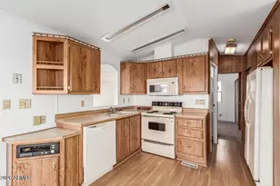 17200 W Bell Rd, Surprise, AZ 85374 - Photo 8