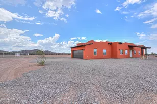 210 N Pettoshas Dr, Maricopa, AZ 85139 - Photo 4