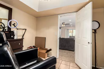 2 E Muriel Drive, Phoenix, AZ 85022 - Photo 28