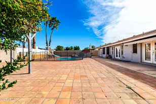 2 E Muriel Dr, Phoenix, AZ 85022 - Photo 32