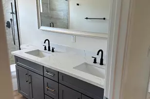 2545 N 29th Pl, Phoenix, AZ 85008 - Photo 8