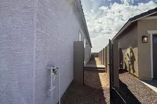 17587 W Victory St, Goodyear, AZ 85338 - Photo 14