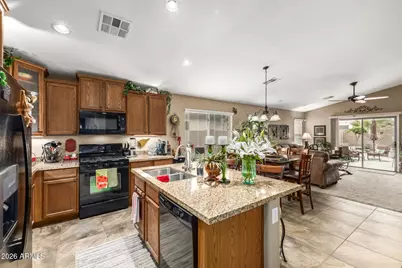 19587 N Krupps Court, Maricopa, AZ 85138 - Photo 6