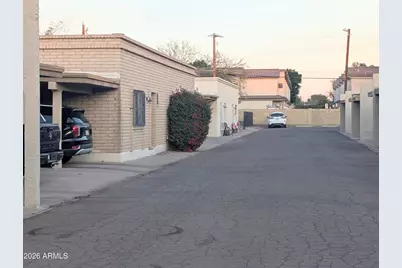 3039 N 38th Street #1, Phoenix, AZ 85018 - Photo 18